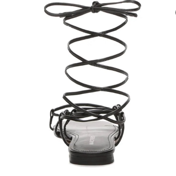 Calyda Sandal
From Marc Fisher knew no box size 7.5 - Picture 5 of 7